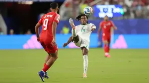 Hiszpanie ruszają po gwiazdę Ligue 1. Na stole konkretne miliony za pomocnika