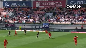 Honorowy gol dla zespołu z Niecieczy! Bramkę zdobył Kamil Zapolnik!