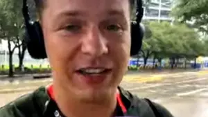 Houston! Mamy problem. Razem z @KchampK meldujemy się w kolejnym mundialowym mieście! Deszcz nieco pokrzyżował plany, al