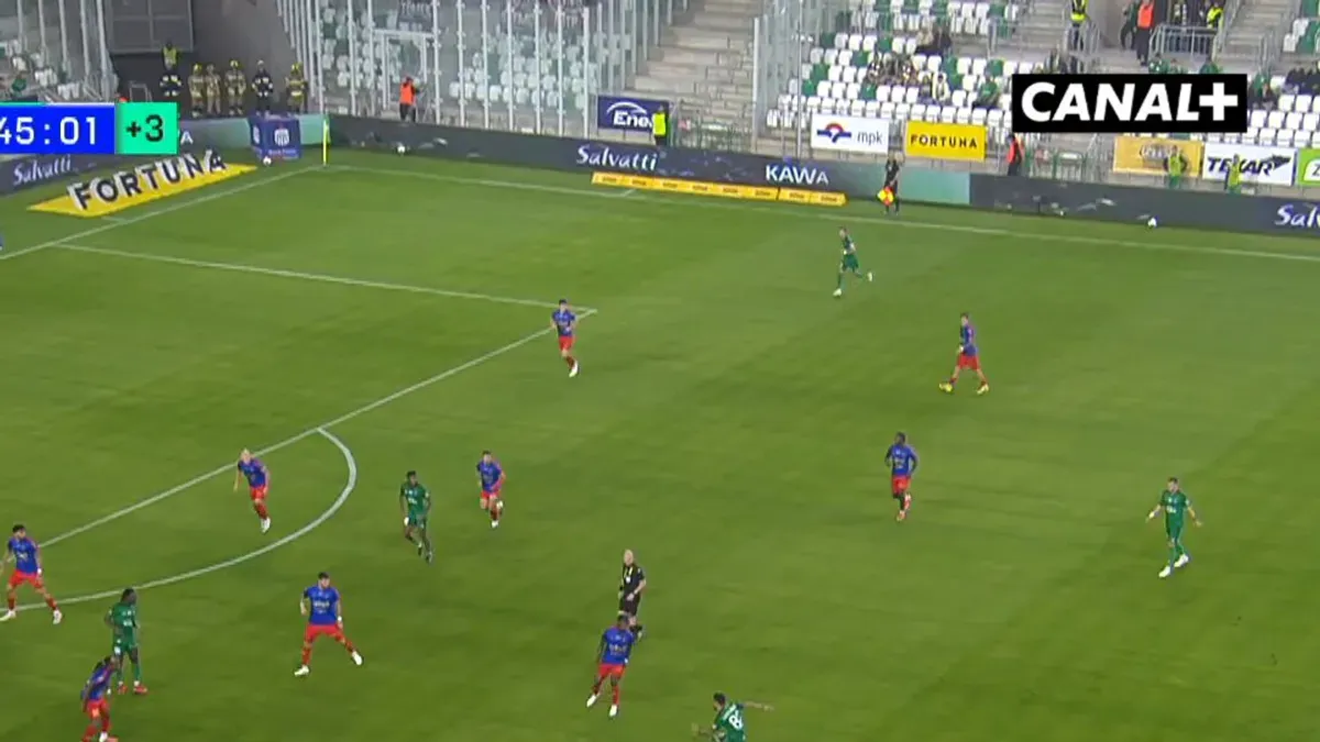 Hugo Vallejo show! Błyskawiczna kontra i Piast ucisza Radom!