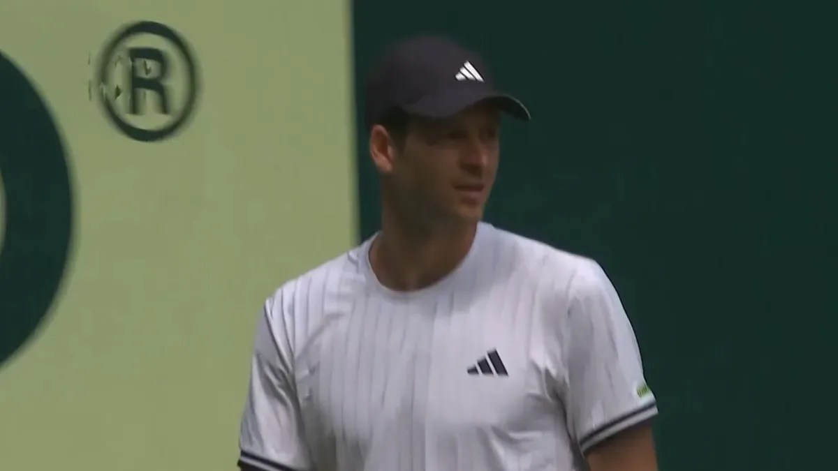 Hurkacz wygrywa w Cancun (skrót meczu) i wraca do TOP 50 rankingu ATP! Ile zarobił Polak w Meksyku?