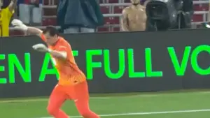 I think Szczęsny would be a perfect fit at Man United.