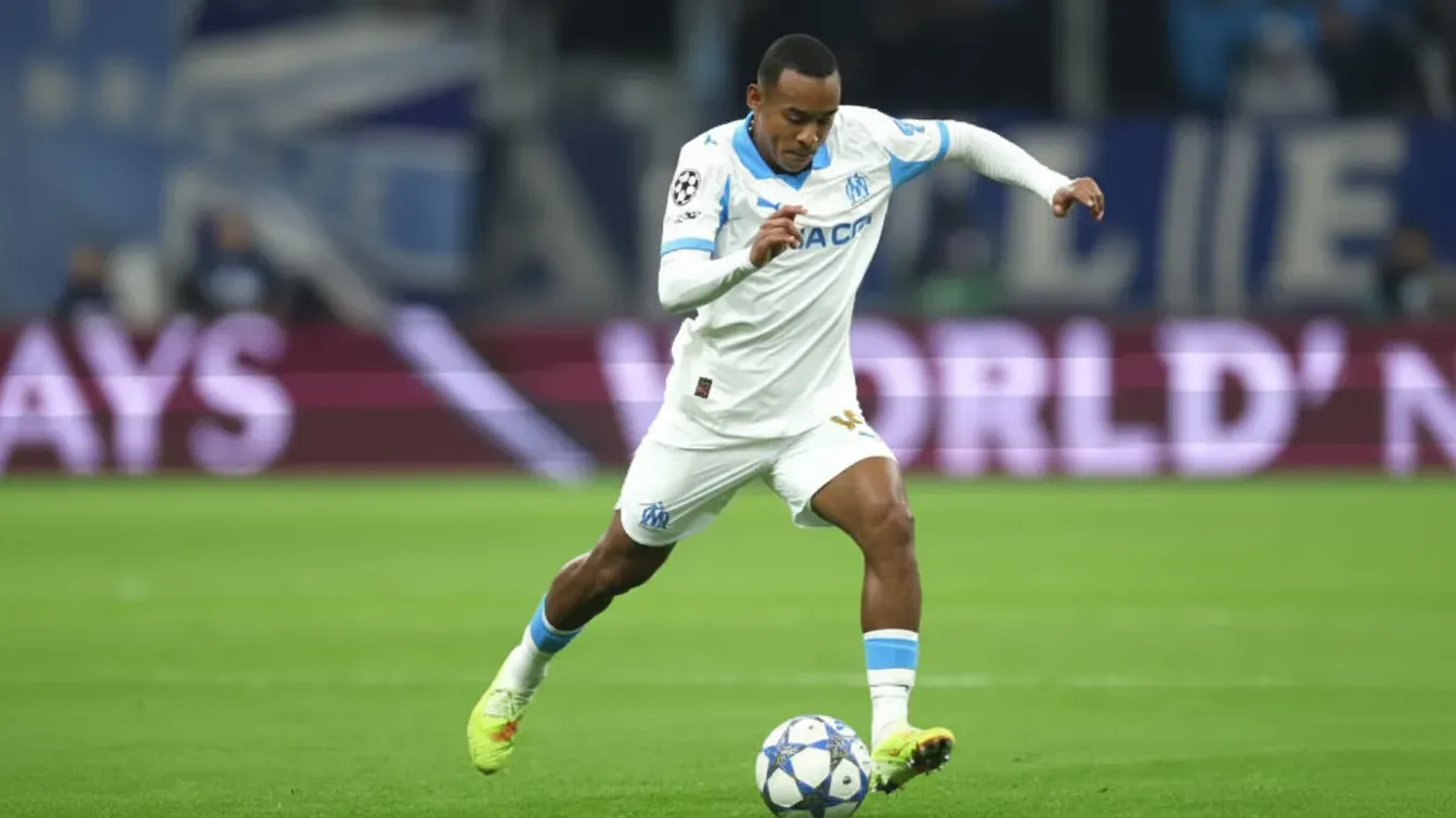 Igor Paixão wrócił do treningów. Uraz po meczu z PSG nie okazał się poważny