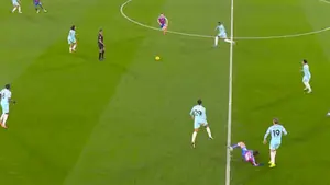 Jørgen Strand Larsen z premierowym trafieniem w barwach Crystal Palace! Gospodarze prowadzą z Burnley! Transmisja: