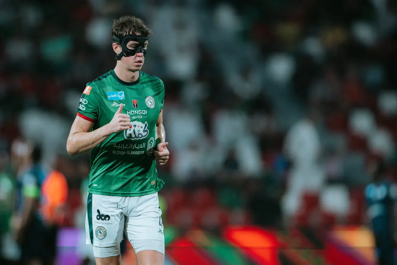 Jack Hendry odchodzi z Al-Ettifaq. Szkocki obrońca podjął kluczową decyzję