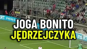 Jak zabawa, to zabawa. Artur Jędrzejczyk z czymś dla kibiców podczas meczu Polska vs Reszta Świata we Wrocławiu Skrót me
