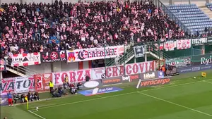 Jakub Czerwiński strzela dziś jako pierwszy! Piast prowadzi z Cracovią!