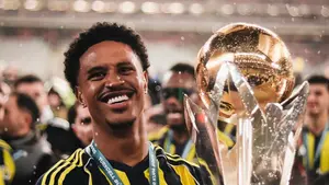 Jayden Oosterwolde nie zagra w Romie. Transfer upadł po badaniach medycznych