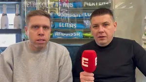 Jest klimacik w Neapolu! @MichalGrzyb_ES i @MikolajKruk zatrzymali się w tym samym hotelu, co piłkarze Romy. Najważniejs