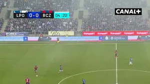 Jonatan Braut Brunes wykorzystuje rzut karny i Raków prowadzi w Poznaniu! Transmisja: