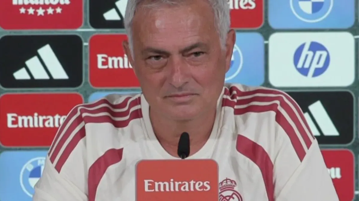 José Mourinho twierdzi, że Vinícius Júnior powinien był wymusić odejście z Realu Madryt