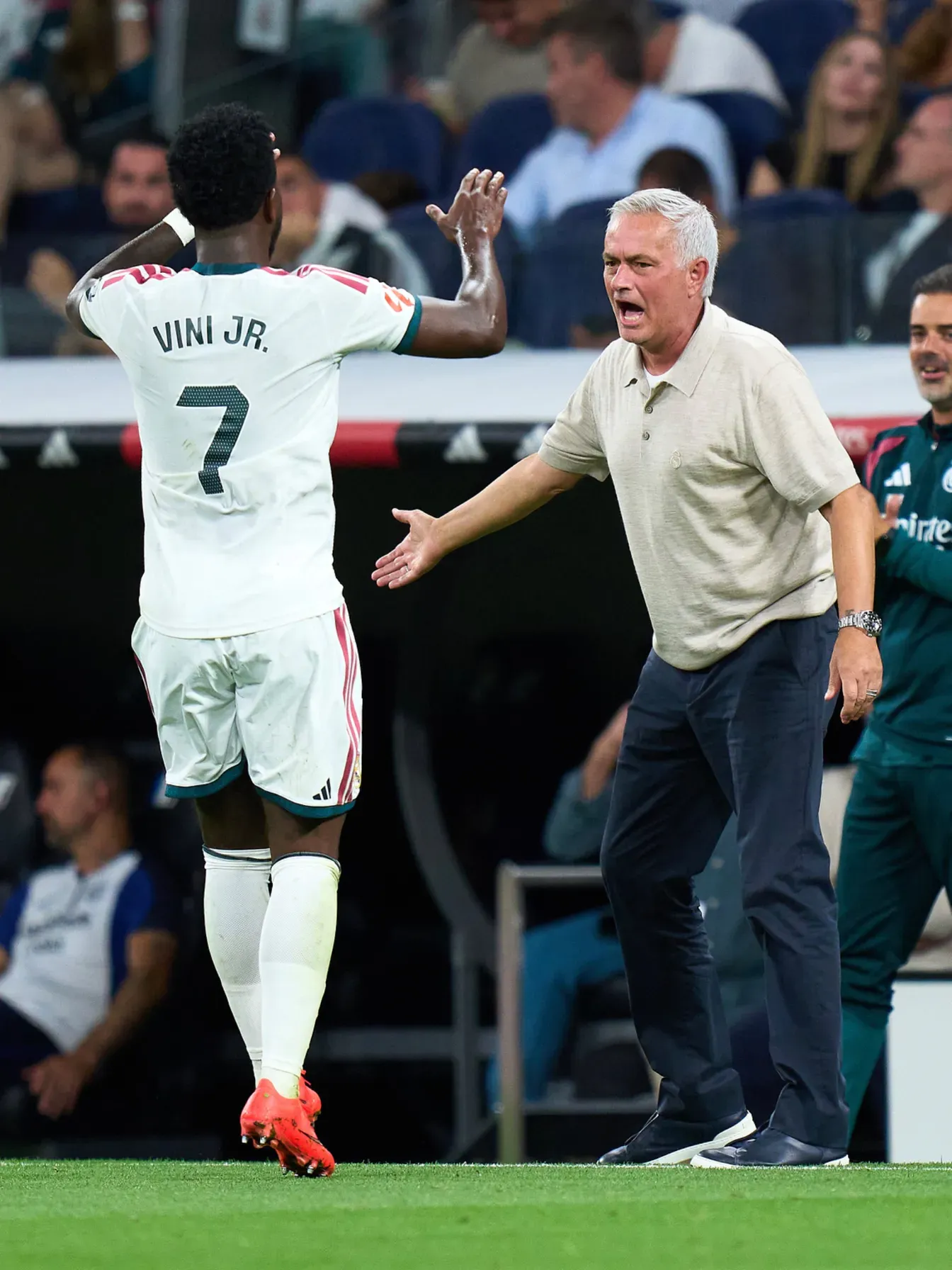 Jose Mourinho wyjaśnił zmianę Viniciusa Juniora. Wyjątkowy powód decyzji trenera