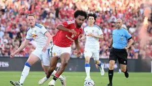 Joshua Zirkzee opuści Manchester United? Dwa kluby czekają na jeden ruch
