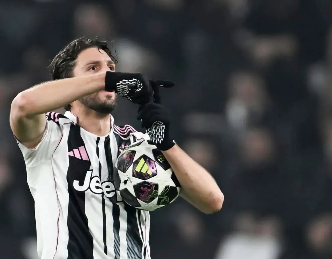Juventus podjął kluczową decyzję. Manuel Locatelli zostaje w Turynie na lata