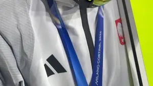 Kacper Tomasiak na gorąco po odebraniu medalu olimpijskiego w Predazzo!