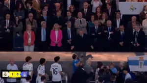 Kamery uchwyciły wszystko. Florentino Perez puścił nerwy i starł się z kibicem na trybunach