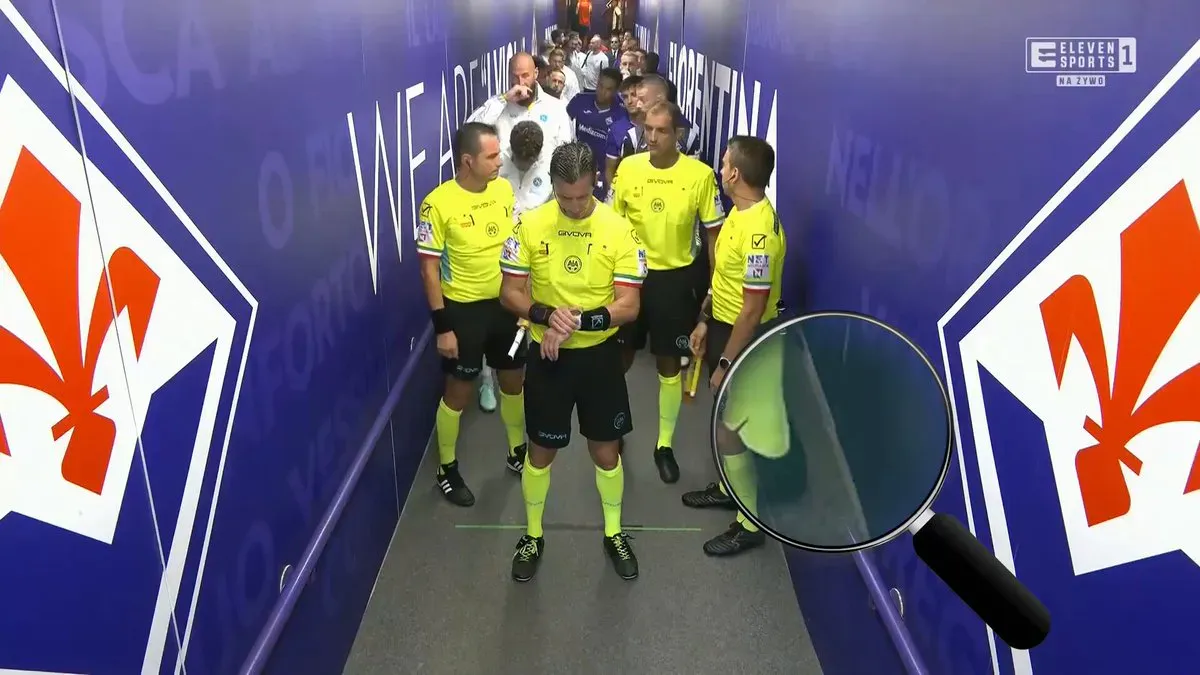 Karaluch zawitał na Stadio Artemio Franchi, żeby z bliska przyjrzeć się maszynie Maxa Allegriego. David De Gea