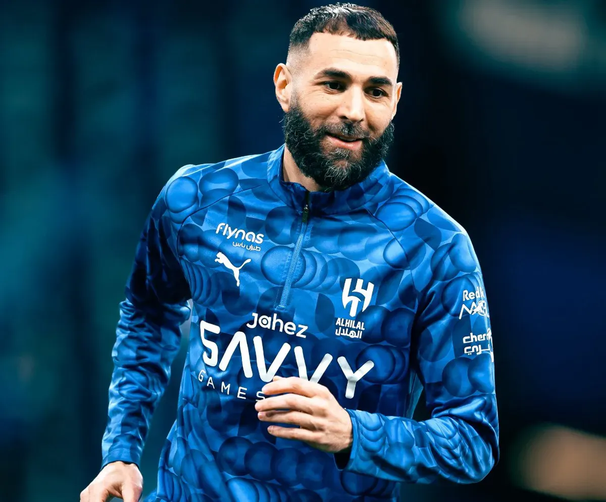 Karim Benzema kontuzjowany. Napastnik Al-Hilal przejdzie badania