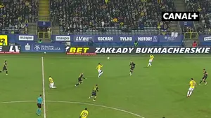 Karol Czubak wciąż w formie! Snajper Motoru na poważnie powalczy o tytuł króla strzelców? Oglądaj w CANAL+: