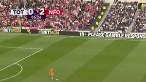 Katastrofa Tottenhamu! Porażka na własnym stadionie z Nottingham i widmo spadku staje się coraz bardziej realne Oglądaj 