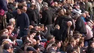 Kibice West Hamu United, którzy zdecydowali się wcześniej opuścić London Stadium, przegapili dwa gole swojej drużyny w d