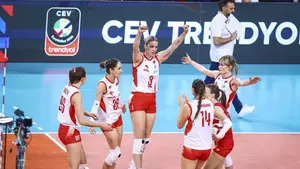 Kiedy półfinał Polska - Włochy na ME siatkarek 2026, o której godzinie mecz Biało-Czerwonych z Italią?