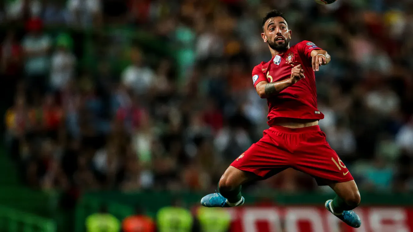 Klauzula może opóźnić nowy kontrakt Bruno Fernandesa z Manchesterem United
