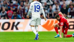 Kluby Premier League rozważają transfer Jadona Sancho. W grę wchodzą pensja i zachowanie