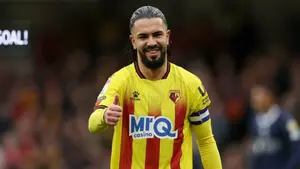 Kluby z Premier League i Ligue 1 walczą o pomocnika. Cena za gwiazdę Watfordu już znana
