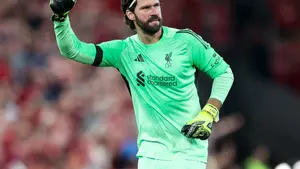 Kluczowa decyzja Liverpoolu w sprawie gwiazdy. Alisson zostaje na dłużej