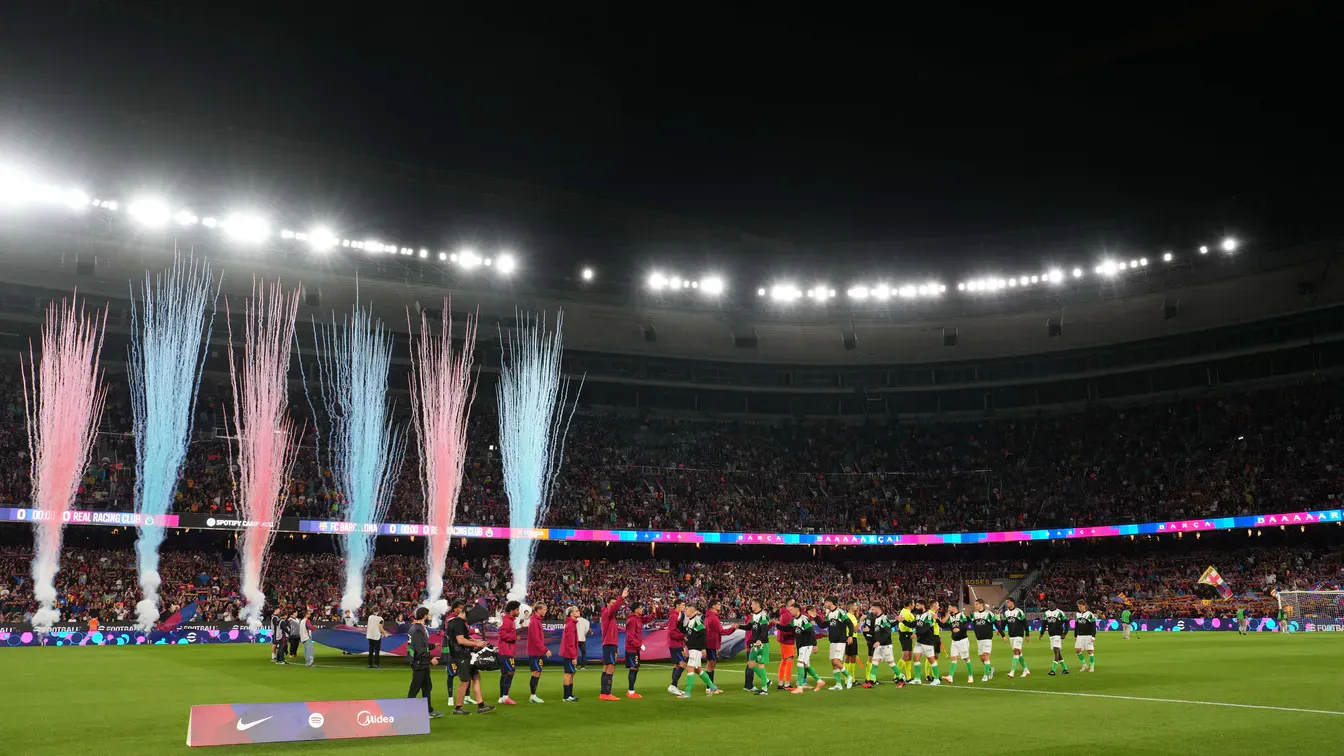 Kolejne problemy Barcelony. Drużyna Hansiego Flicka opuści stadion w przyszłym sezonie