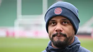 Kompany chwali odważną drogę Riery. Trener Bayernu docenia nietypowe wybory rywala