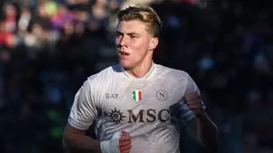 Koniec sagi z napastnikiem Manchesteru United. Rasmus Hojlund oficjalnie zmienia klub