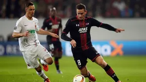 Koniec tygodniowych negocjacji w Eredivisie. Znany pomocnik wraca do dawnego domu