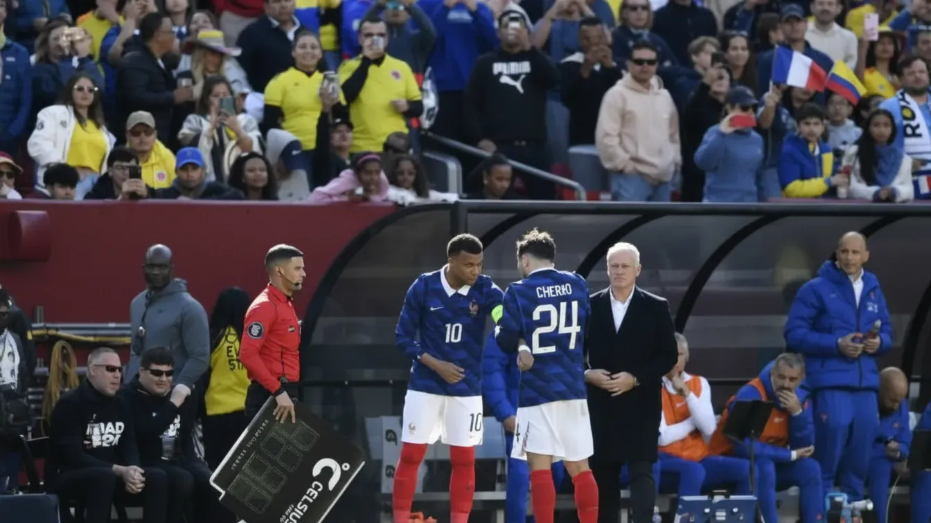 Koniec wielkiej serii Deschampsa. Francja upokorzona przed mundialem, Mbappe bezradny