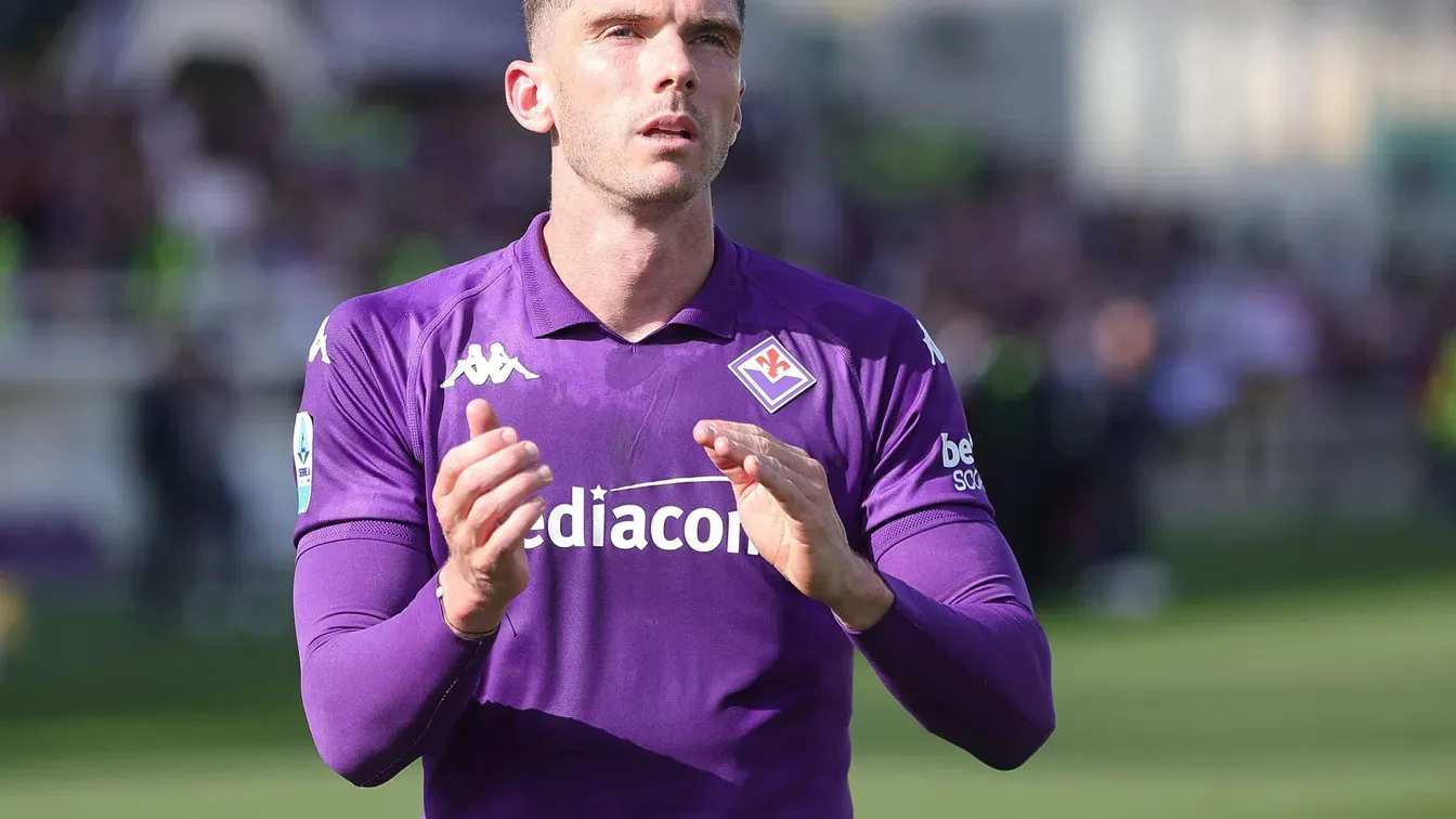 Koniec złudzeń dla gwiazdy Fiorentiny. Robin Gosens skreślony z listy i wystawiony na sprzedaż
