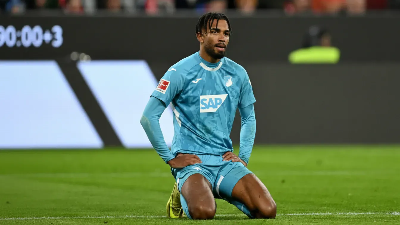 Kontrowersje w Monachium. Sędzia Stieler tłumaczy czerwoną kartkę dla Akpogumy