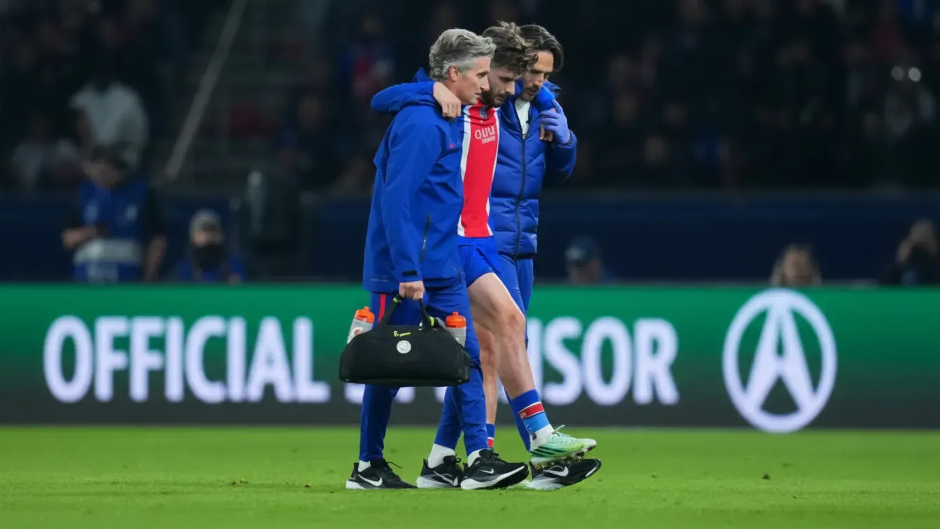 Kvaratskhelia zerwał więzadło krzyżowe. PSG czeka co najmniej pół roku bez niego
