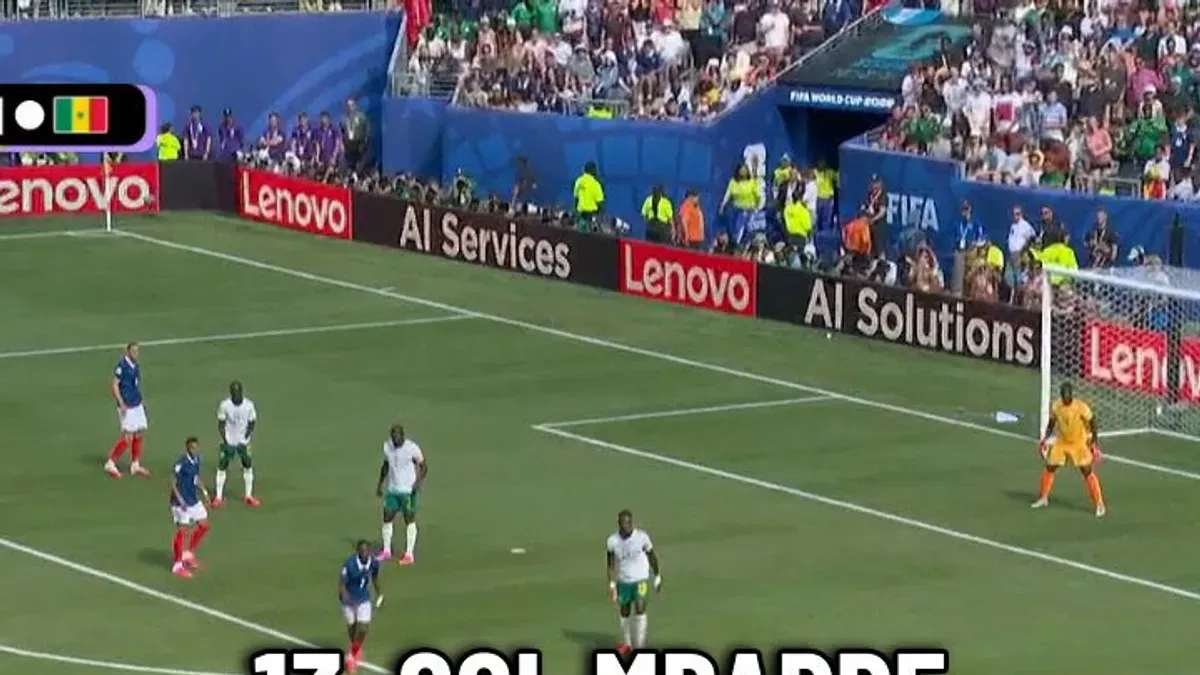Kylian Mbappe czuje się na mistrzostwach świata jak ryba w wodzie Oglądaj mecz Francja. Senegal