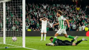 Kylian Mbappe zawiódł w doliczonym czasie. Pierwsza porażka Realu Madryt pod wodzą Mourinho