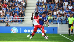 Lamine Camara ponownie na celowniku Chelsea. Na drodze stoi konflikt i Liverpool