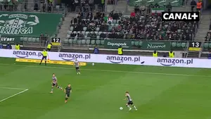 Lech nie zwalnia i podwyższa zaraz po przerwie!