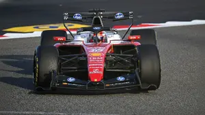 Leclerc najszybszy w Bahrajnie, Mercedes i Red Bull walczą z awariami