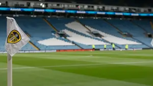 Leeds United wkracza do gry o gwiazdę Serie A. Walka trzech klubów o podpis obrońcy