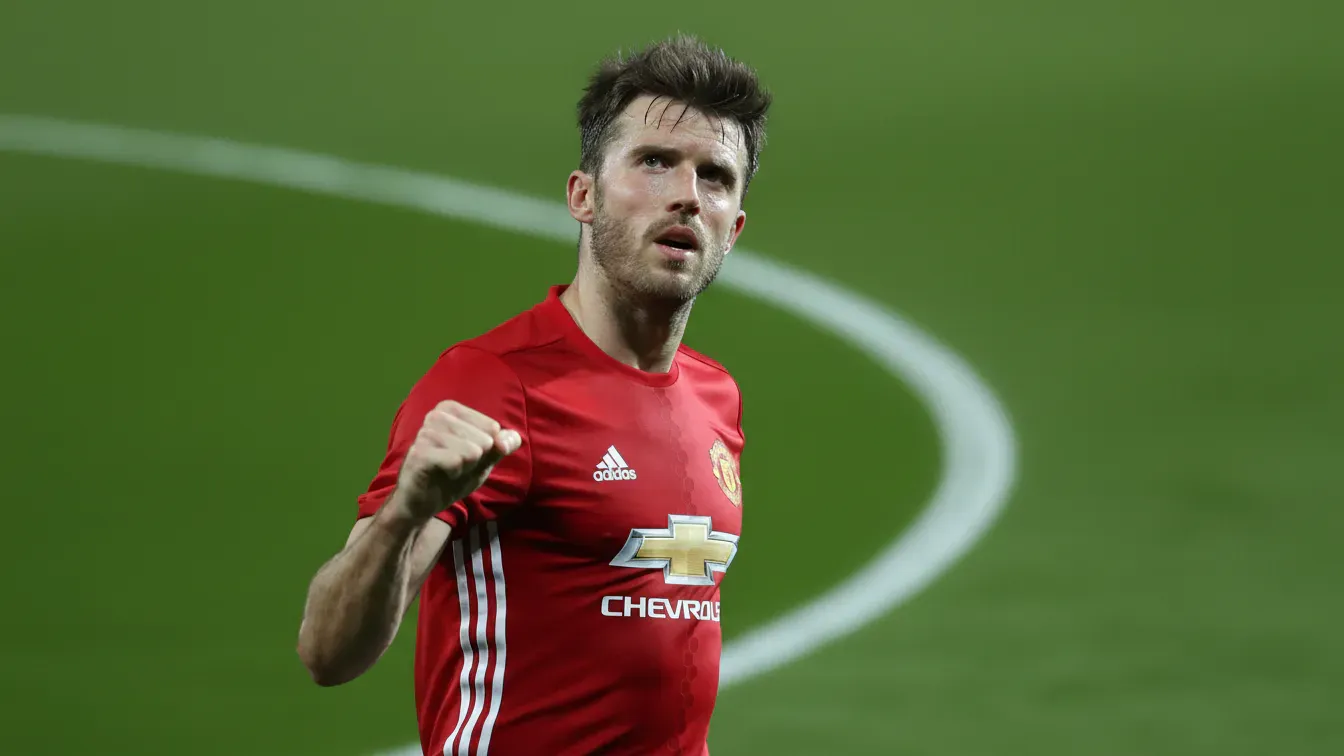 Legendarne postacie Manchesteru United zabrały głos. Przyszłość Carricka jest już przesądzona?