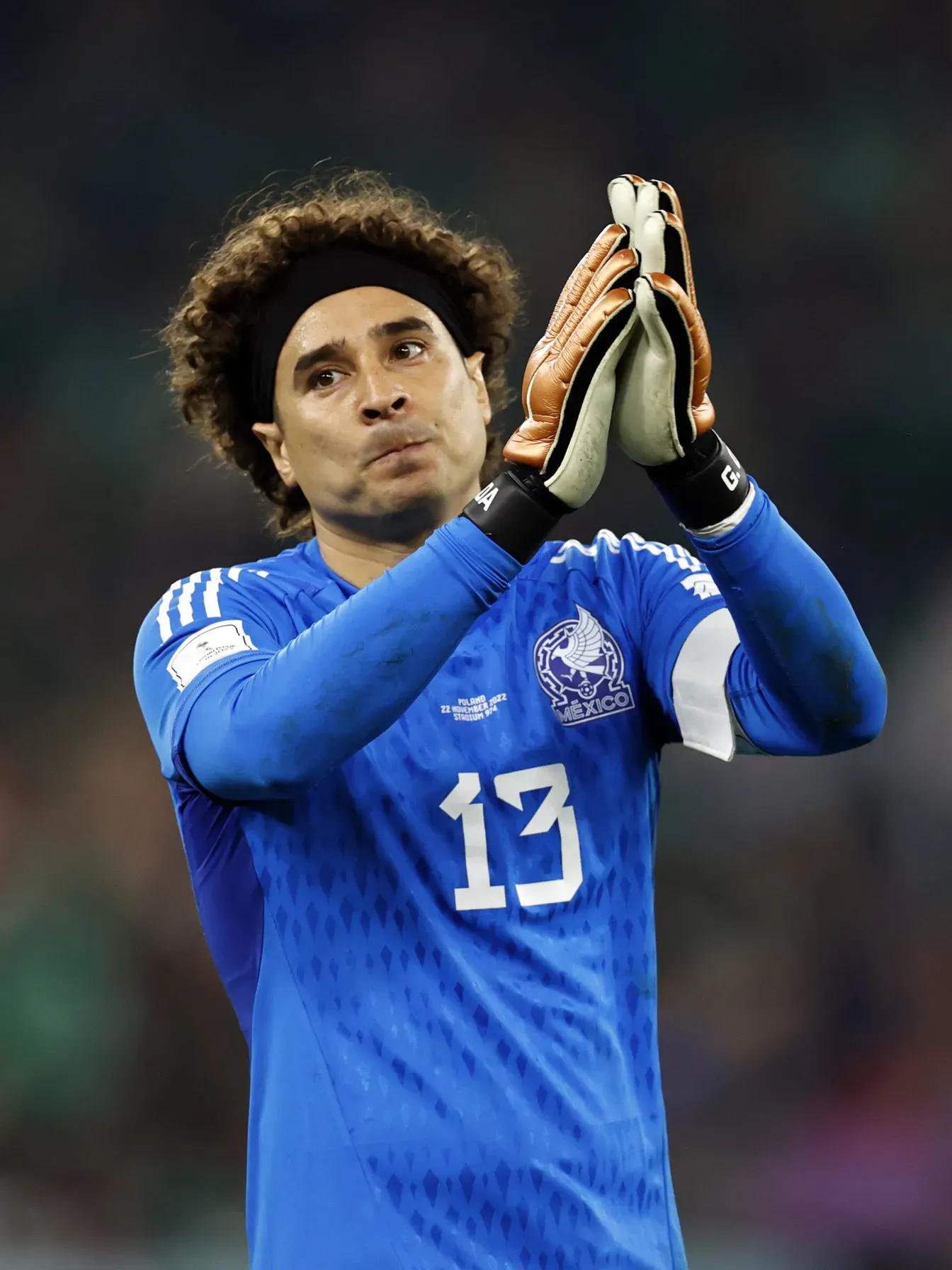 Legendarny bramkarz podjął ostateczną decyzję. Memo Ochoa ogłasza koniec kariery