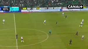 Legia prowadzi z Wisłą Płock! Rafał Adamski w świetnym stylu przedstawił się kibicom z Warszawy Oglądaj w CANAL+:
