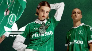 Legia Warszawa zaprezentowała drugi komplet strojów. Powrót po ponad 30 latach!