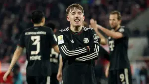 Lennart Karl kończy 18 lat i przerywa milczenie. Talent Bayernu o cenie sławy
