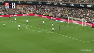 Lewandowski w TOP 10 Barçy! Historyczny gol Polaka